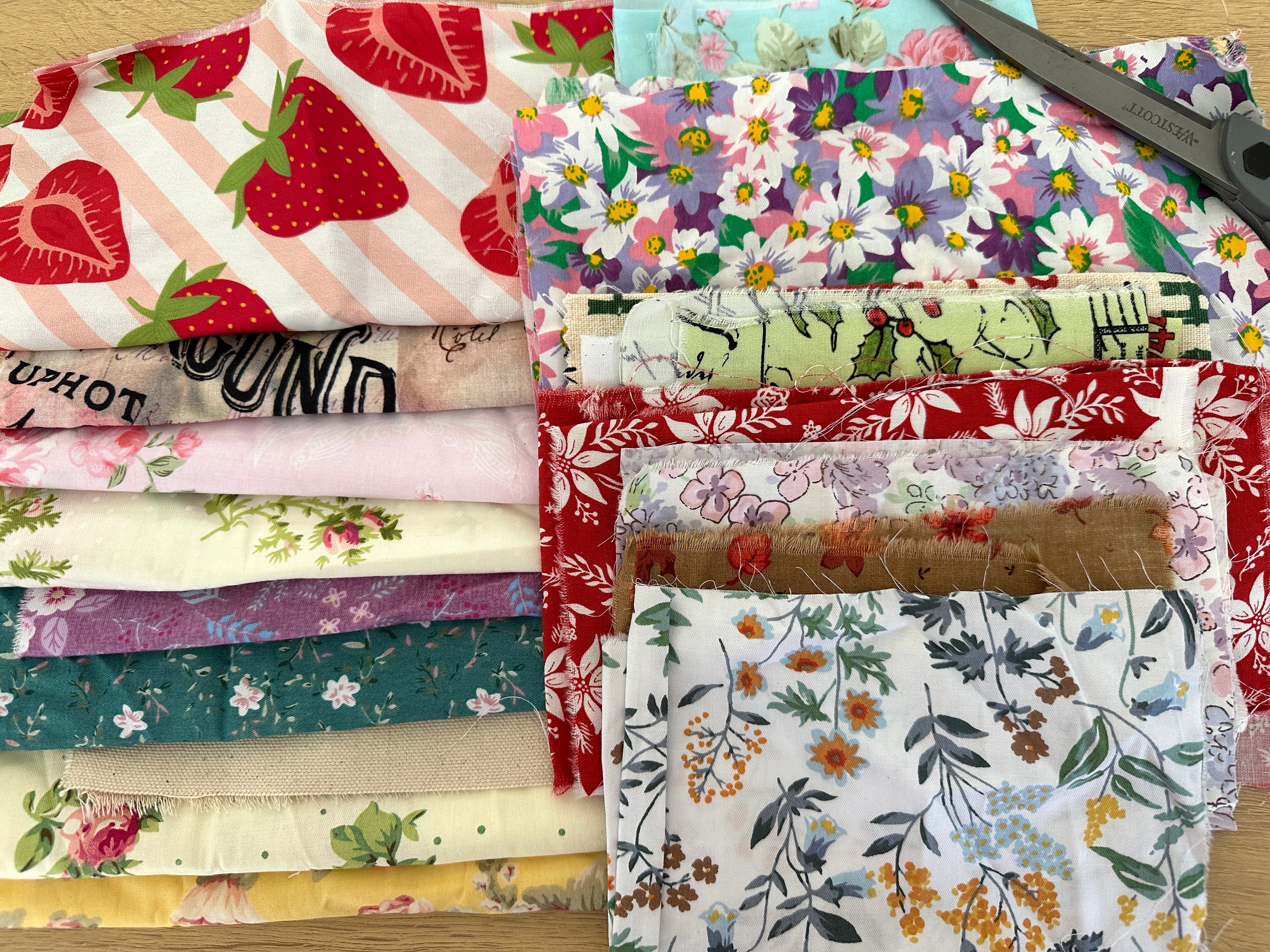 DESTASH - E's Fabric Bundles - This includes 16 different pieces, most are to small for journal covers